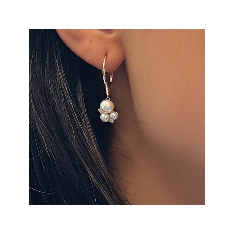 14kt Diamond and Pearl Earrings
