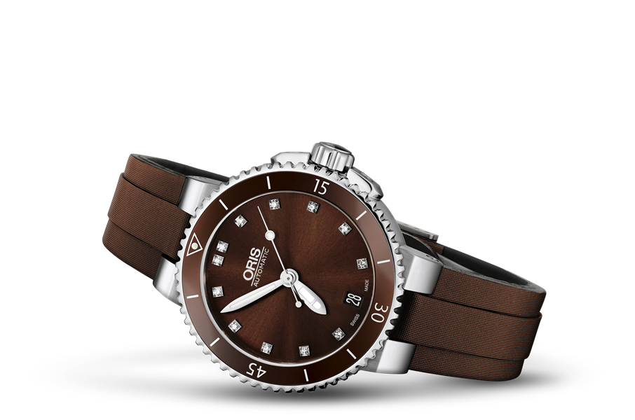 Aquis Date Diamonds