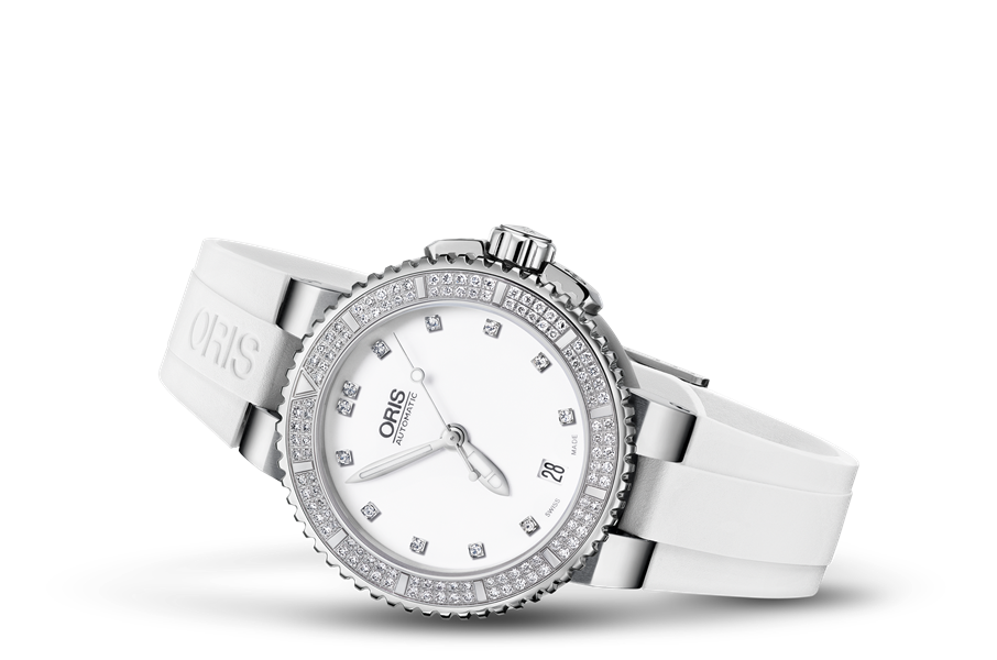 Aquis Date Diamonds