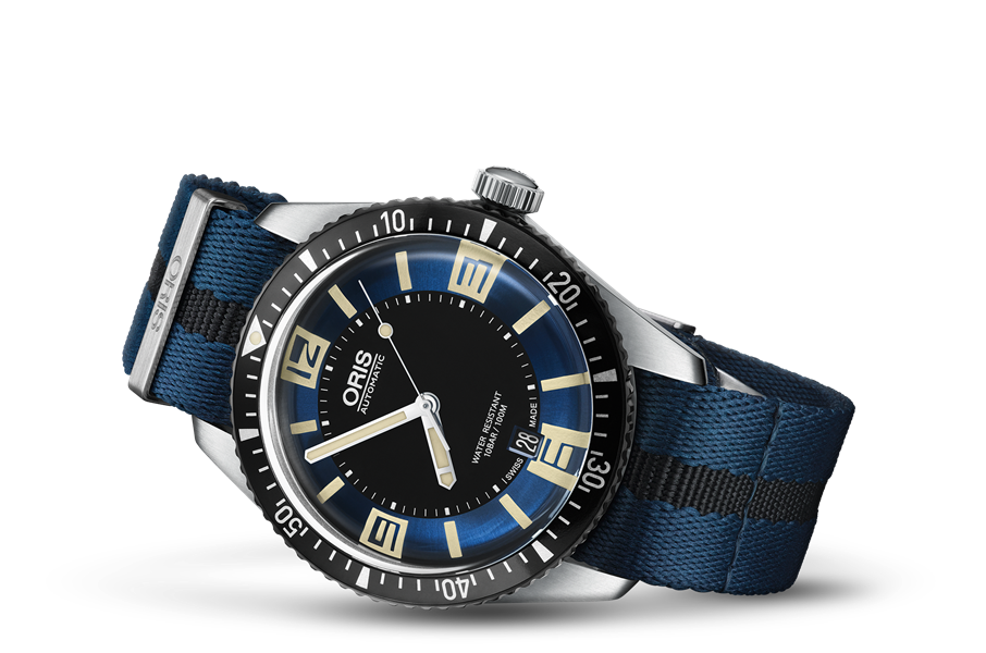 Divers Sixty-Five