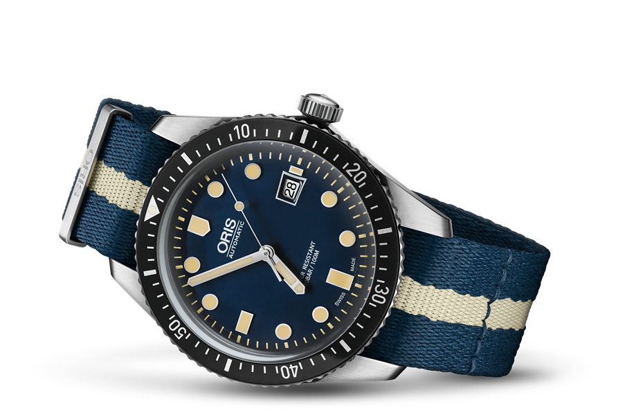 Divers Sixty-Five