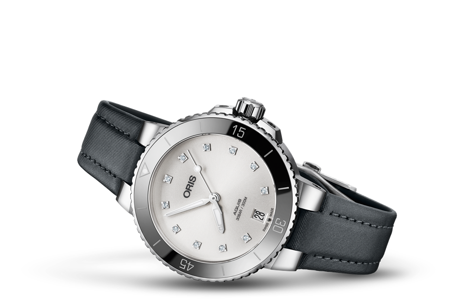 Aquis Date Diamonds