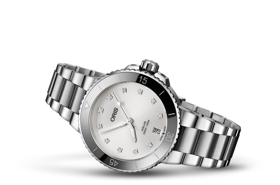 Aquis Date Diamonds