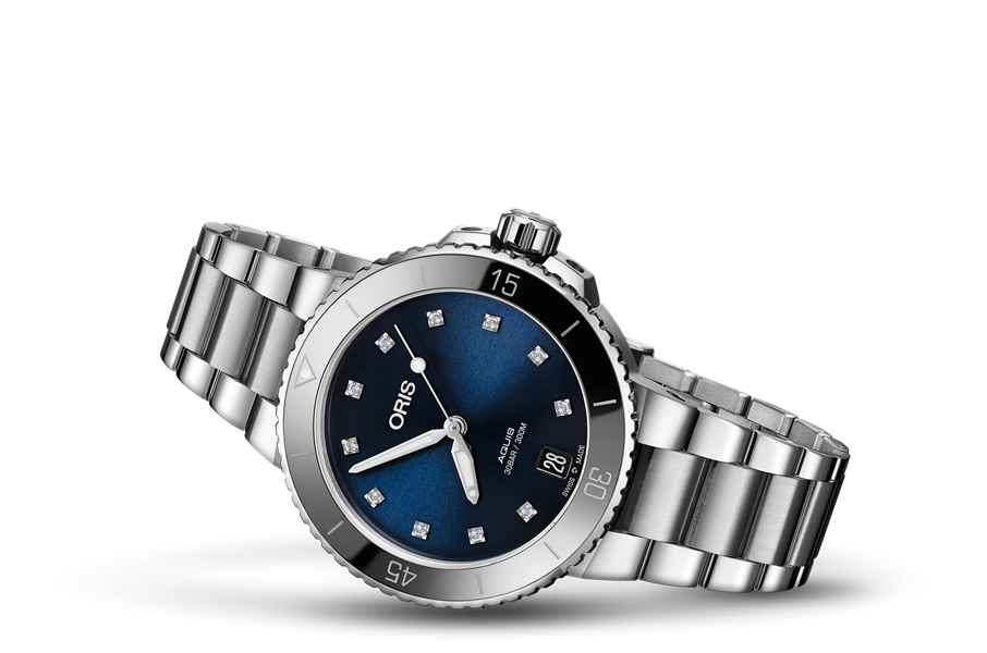 Aquis Date Diamonds