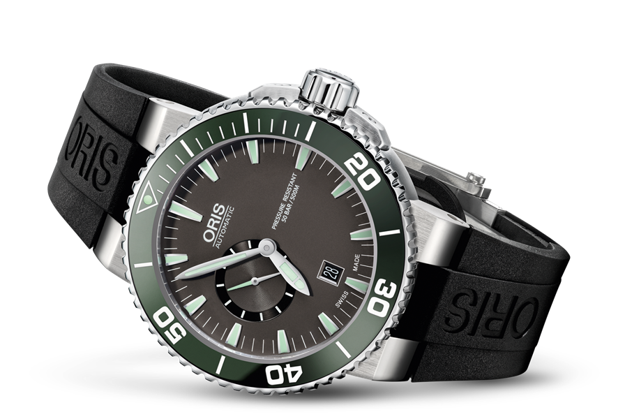 Aquis Small Second, Date