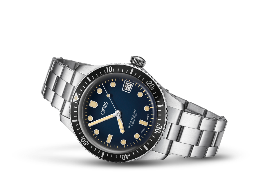 Divers Sixty-Five