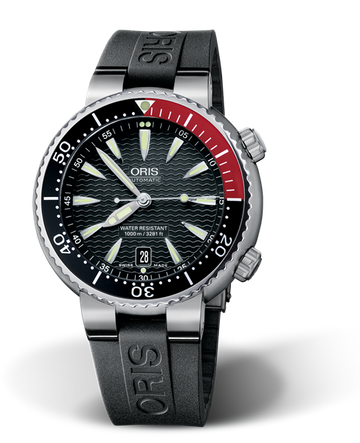 Divers Titan Date