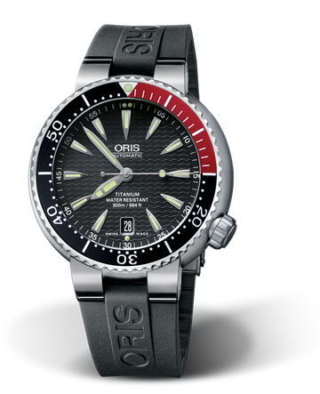 Divers Titan Date