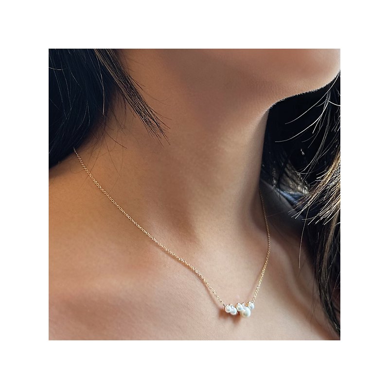 14kt Diamond and Pearl Necklace