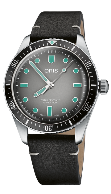 Divers Sixty-Five
